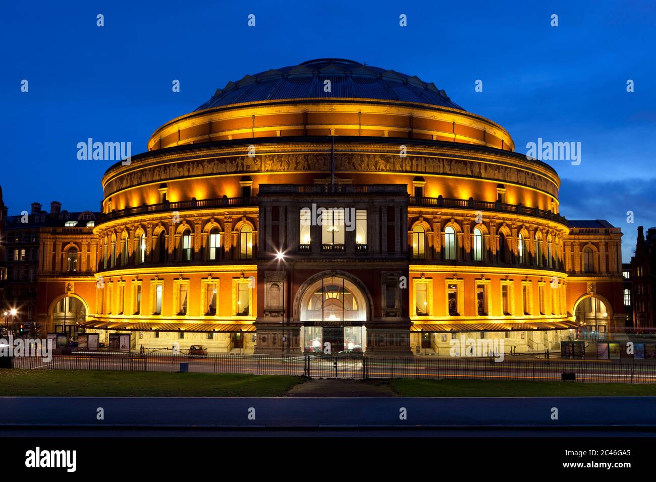 Royal Albert Hall al tramonto, Londra, Inghilterra, Regno Unito, Europa Foto Stock