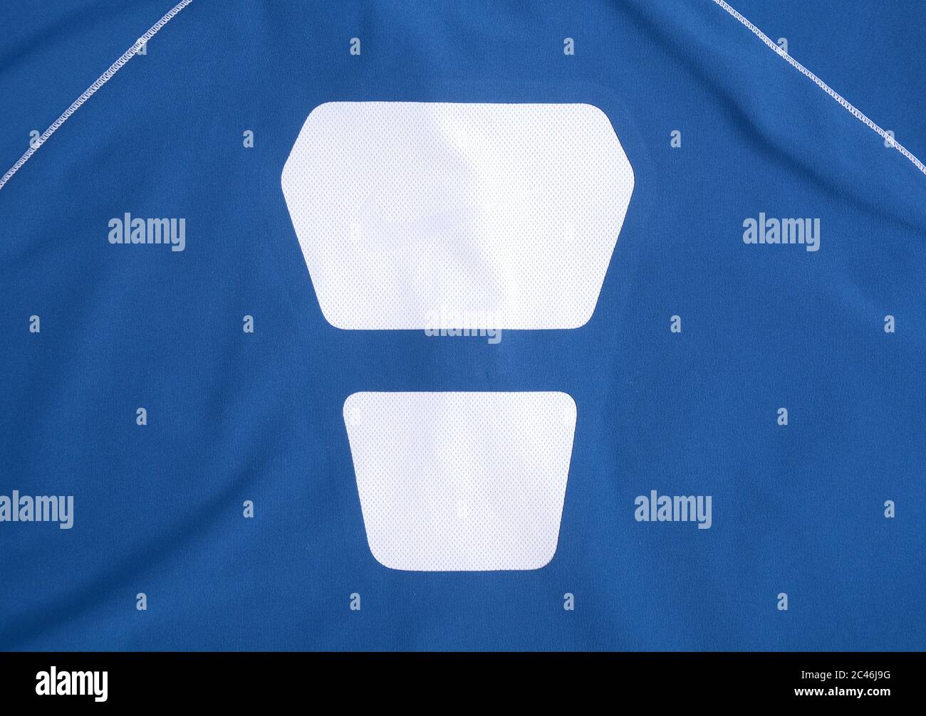 Blu tessuto sport abbigliamento calcio maglia primo piano texture sfondo Foto Stock