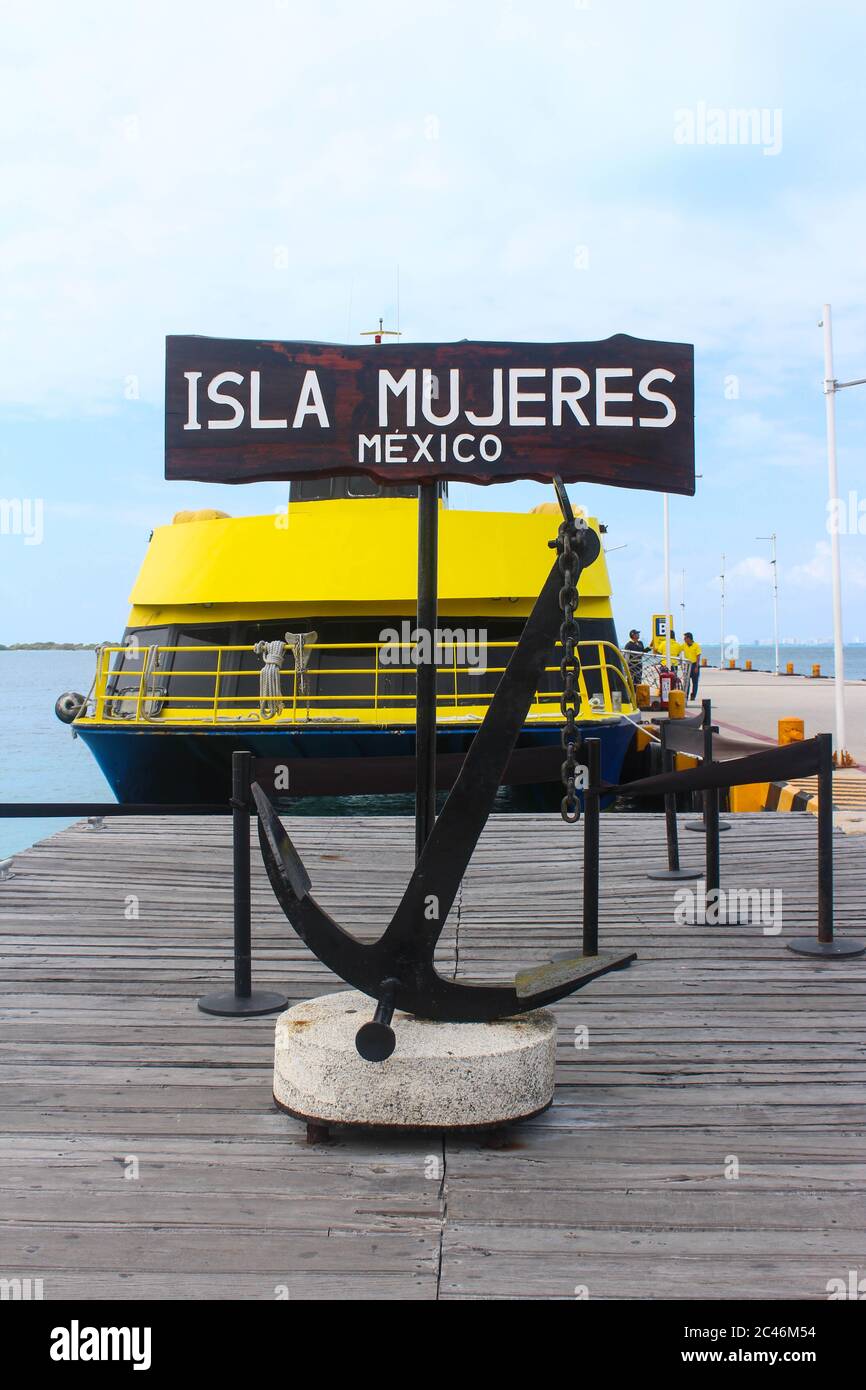Barca all'Isola Isla Mujeres Foto Stock