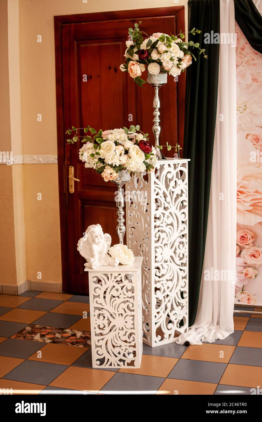Bouquet di fiori sui supporti Foto Stock
