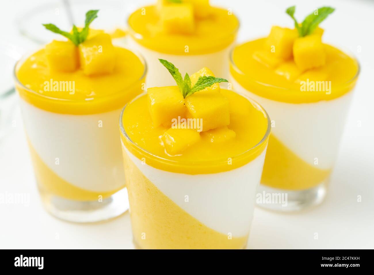 Panna cotta di mango Foto Stock