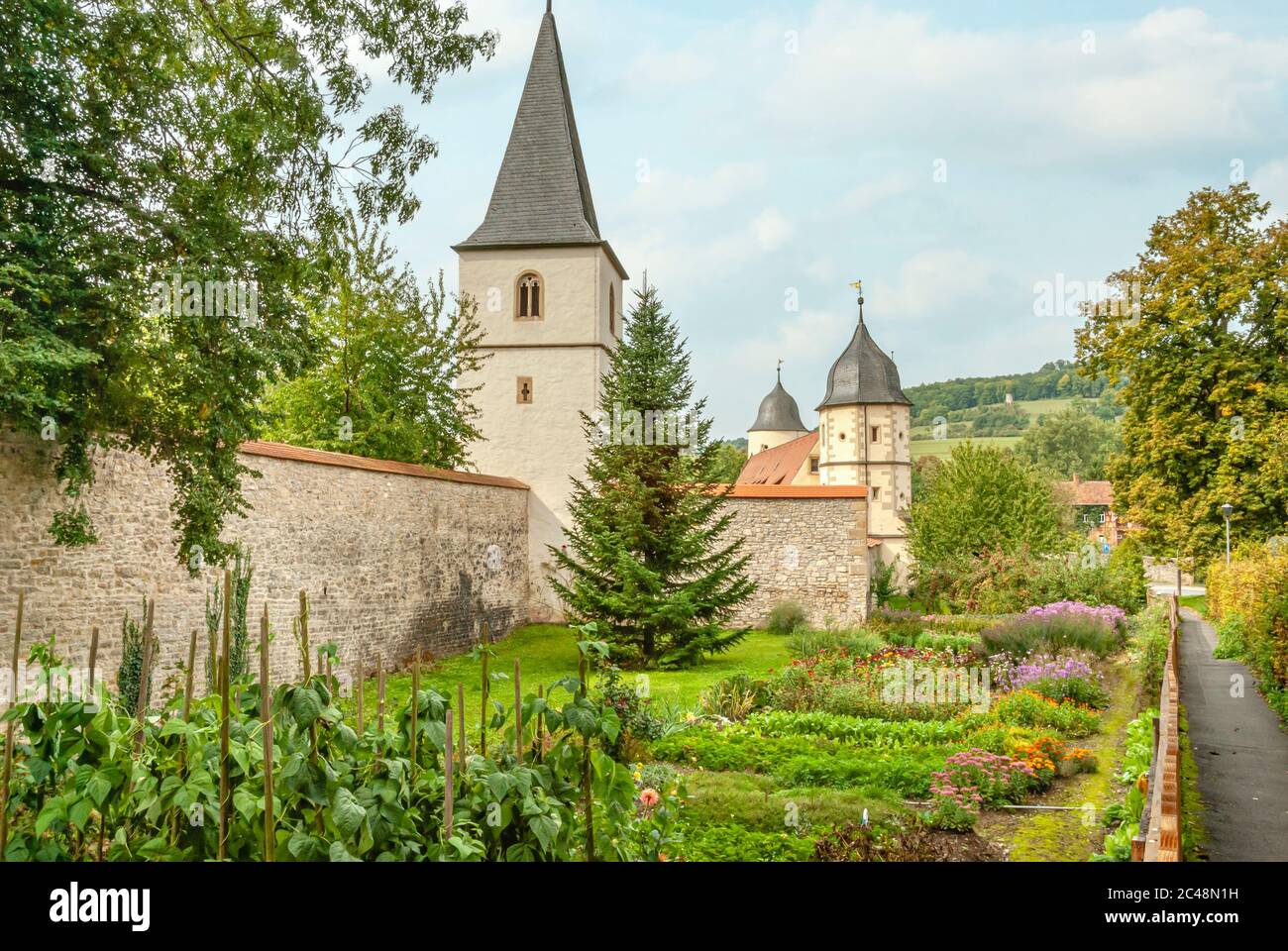 Giardino delle erbe del monastero di Schöntal nella valle di Jagst nel Baden-Württemberg, Germania Foto Stock