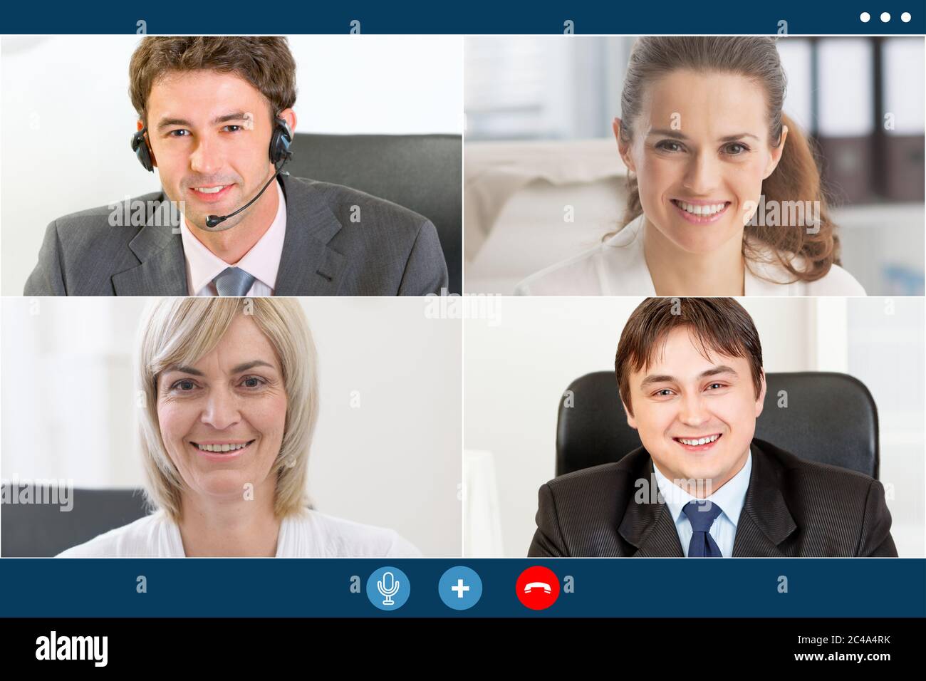 videochiamata di gruppo di colleghi aziendali che condividono idee in remoto. Foto Stock