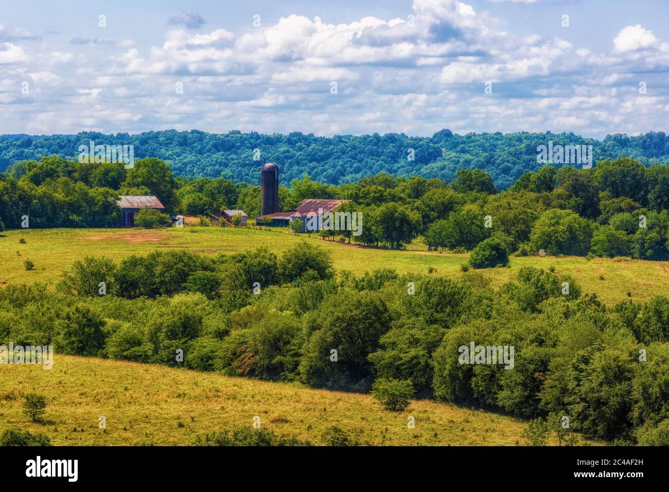 Vista sulla campagna dalla Natchez Trace parkway nel Tennessee, Stati Uniti. Foto Stock