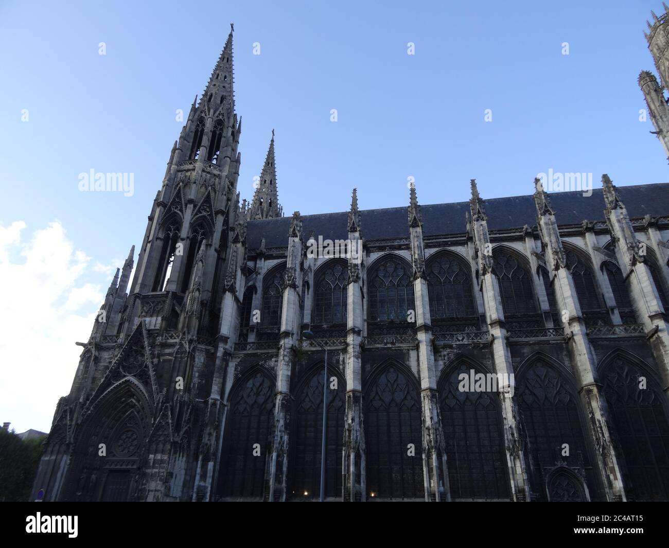 Rouen è una città molto bella con l'antica architettura gotica. Si trova in Normandia, Francia. La Cattedrale è particolarmente magnifica Foto Stock