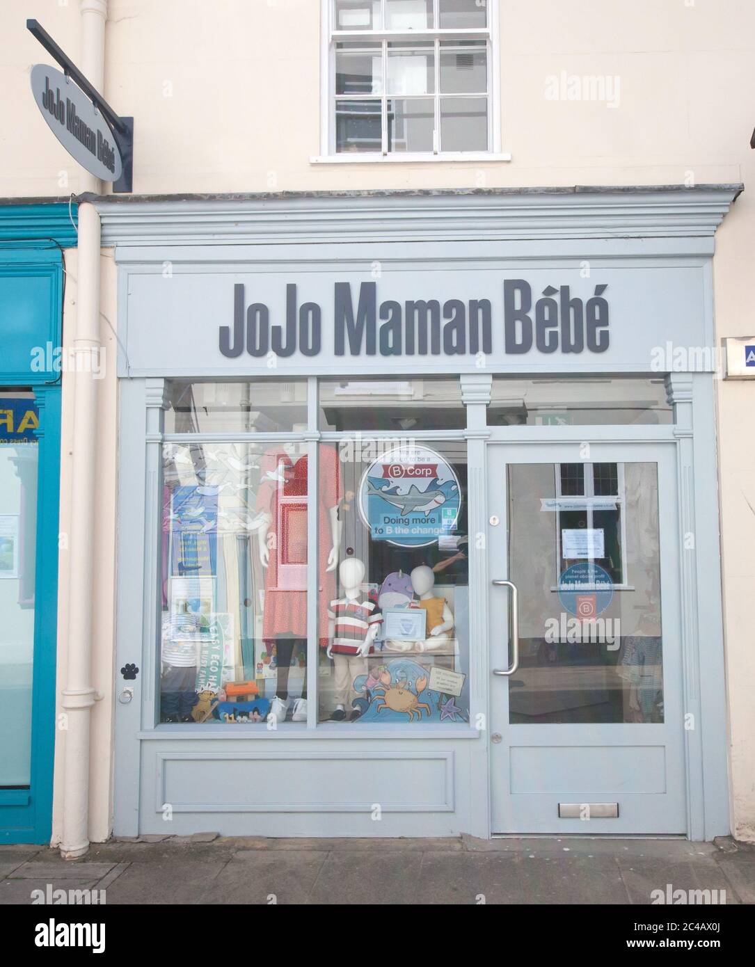 Il negozio Maman Bebe a Cheltenham, Gloucestershire, nel Regno Unito Foto Stock