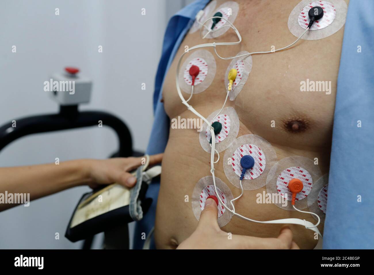 Test cardiologico. ECG sotto sforzo. Ospedale. Ho Chi Minh City. Vietnam. Foto Stock