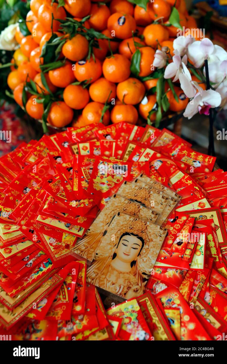 Buste rosse ( hongbao ) per il nuovo anno cinese Foto Stock