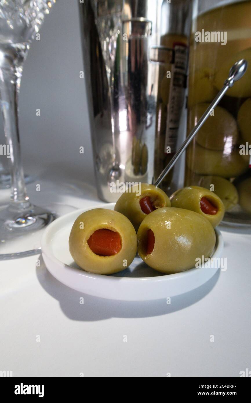 Olive da cocktail ripiene Pimento, USA Foto Stock