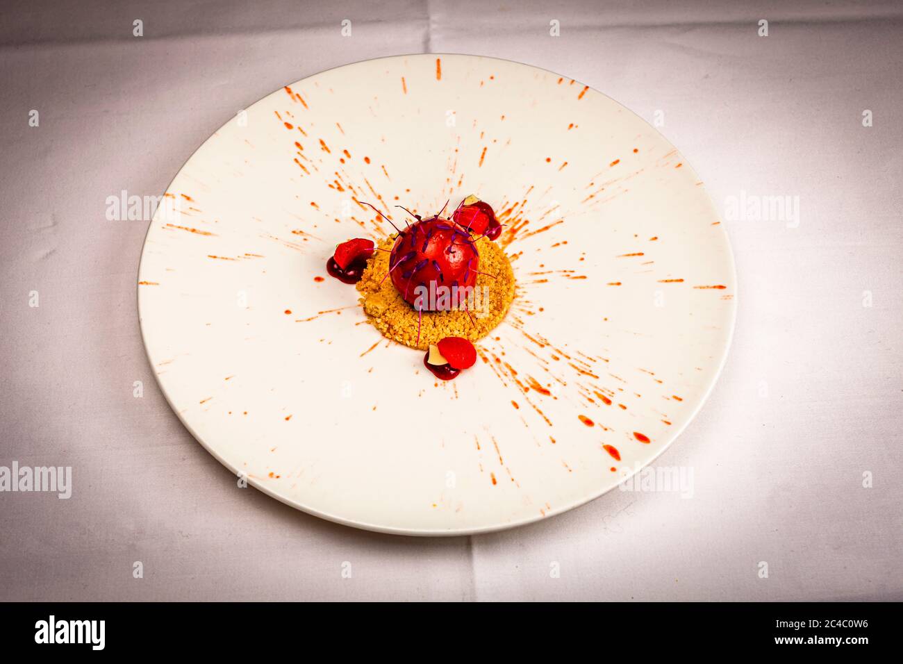 Gourmet Dessert esplosione piatto al Rheingau Gourmet Festival a Hattenheim, Eltville am Rhein, Germania Foto Stock