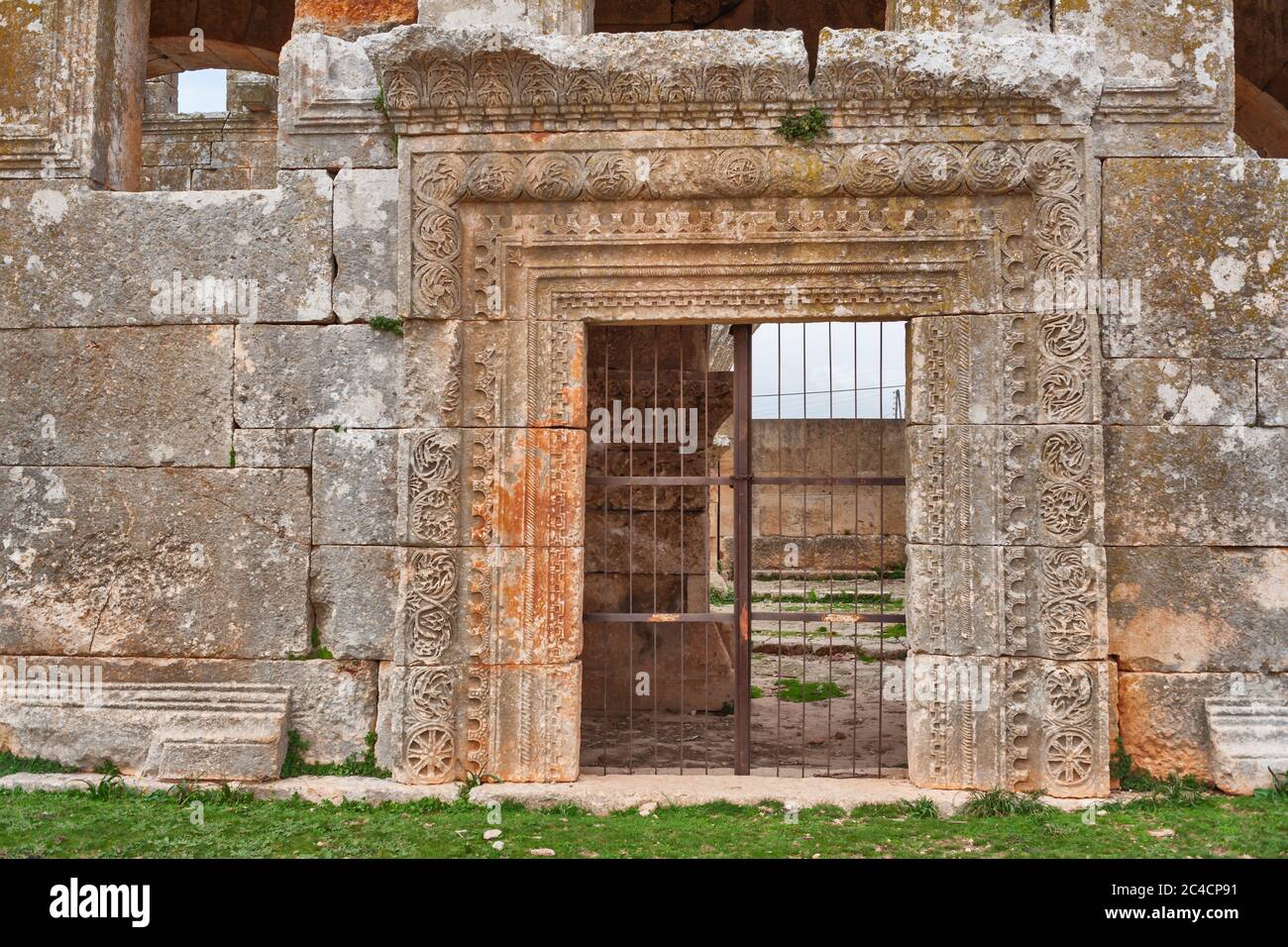 Rovine della basilica bizantina, 5 ° secolo, Qalb Loze, Siria Foto Stock