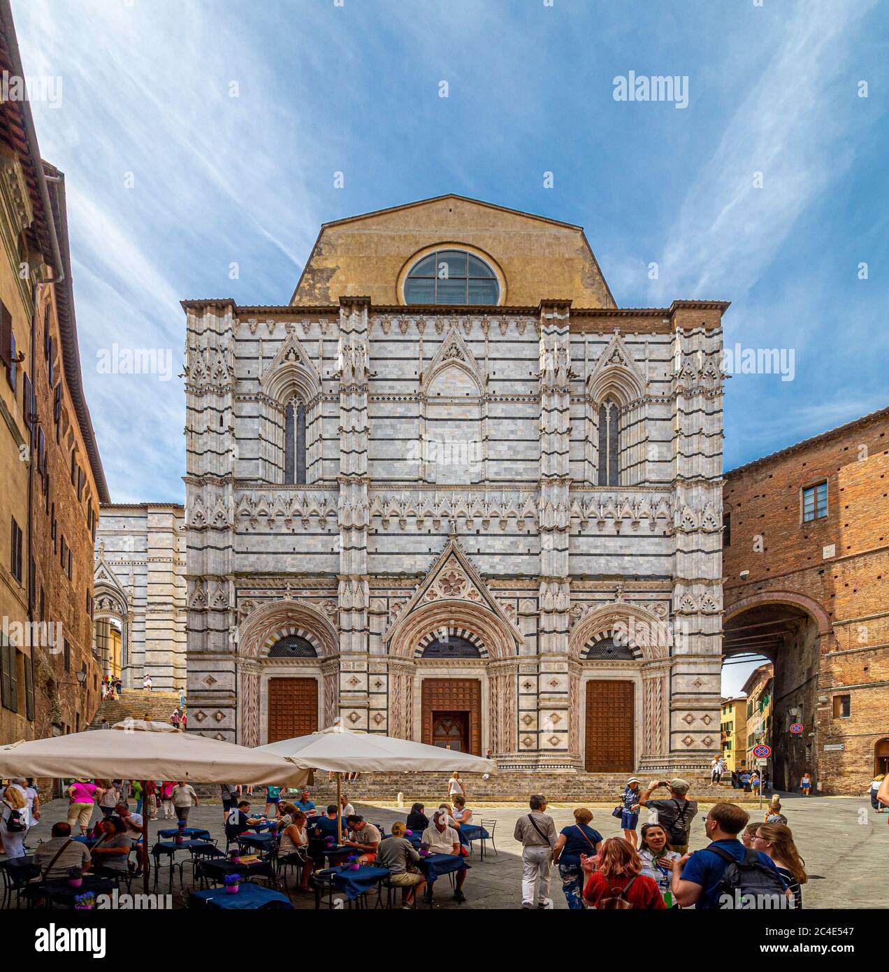 Vista esterna del Battistero della Cattedrale di Siena. Siena. Italia. Foto Stock