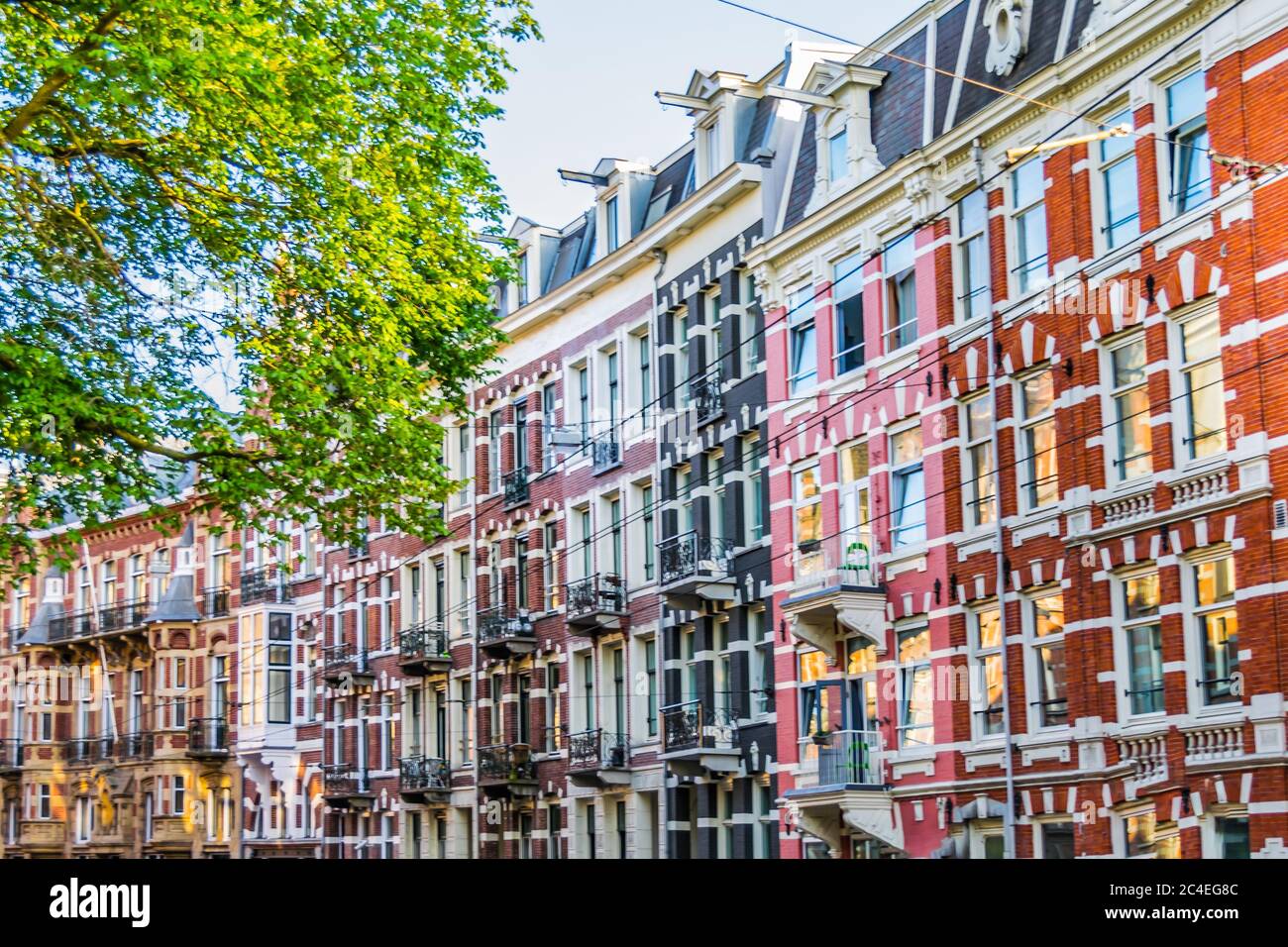Pittoresche case tradizionali olandesi ad Amsterdam, Olanda. Foto Stock
