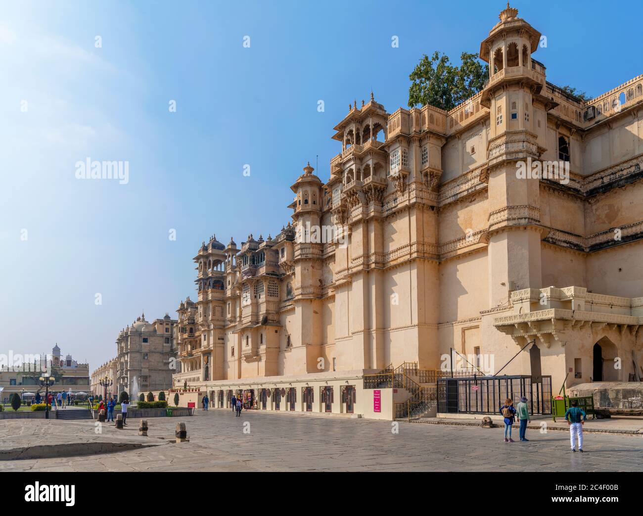 Il Palazzo della Città, Città Vecchia, Udaipur, Rajasthan, India Foto Stock