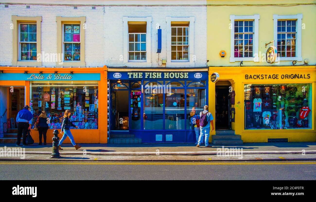 Londra, UK, ago 2019, esterno del colorato negozio in Notting Hill Foto Stock