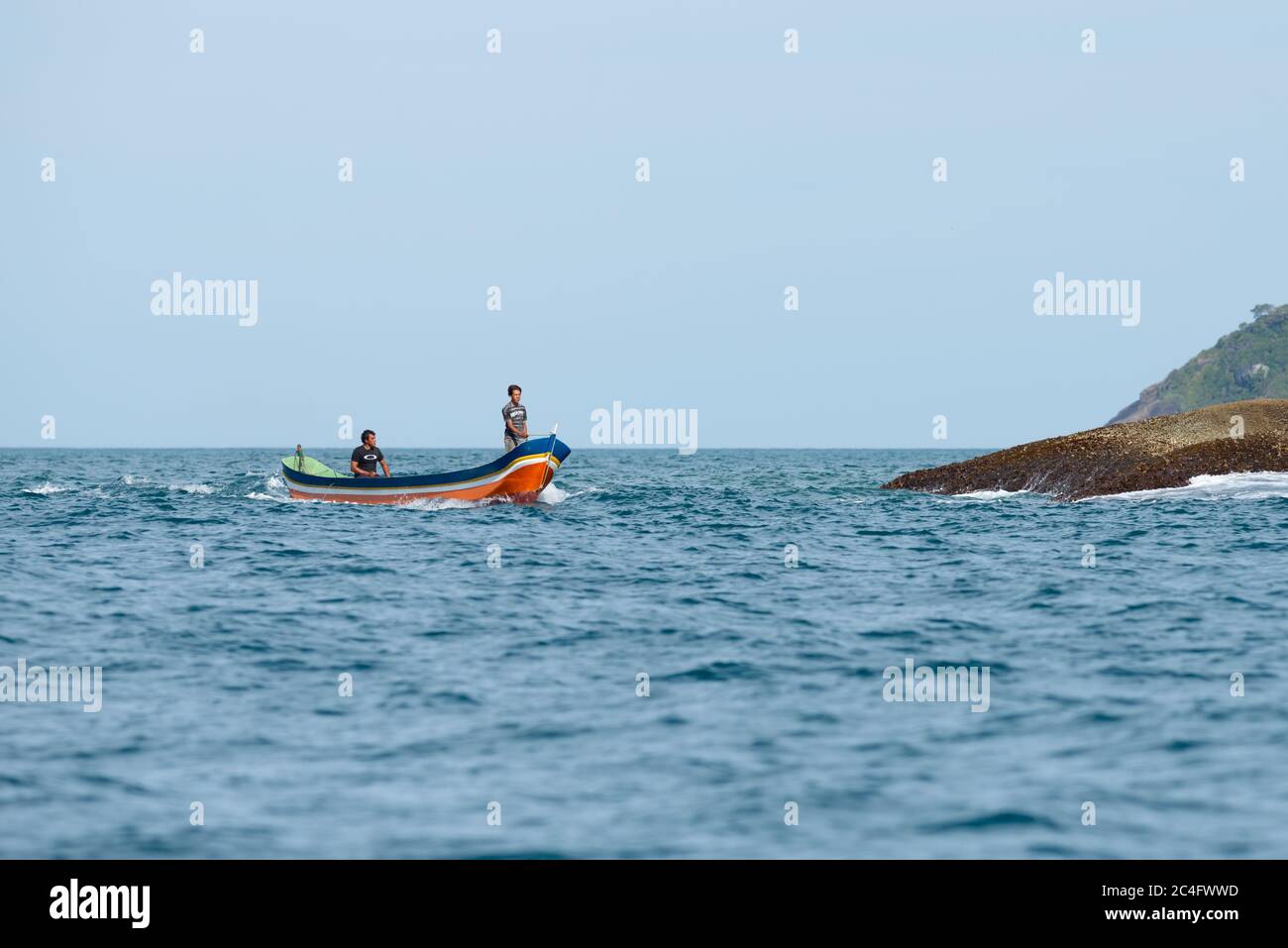 Una tradizionale canoa Caiçara dugout da Ilhabela, se Brasile Foto Stock