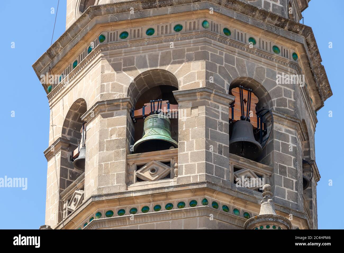 Particolare del campanile della Cattedrale dell'Assunzione della Vergine a Baeza, Piazza Santa Maria, Jaen, Spagna Foto Stock