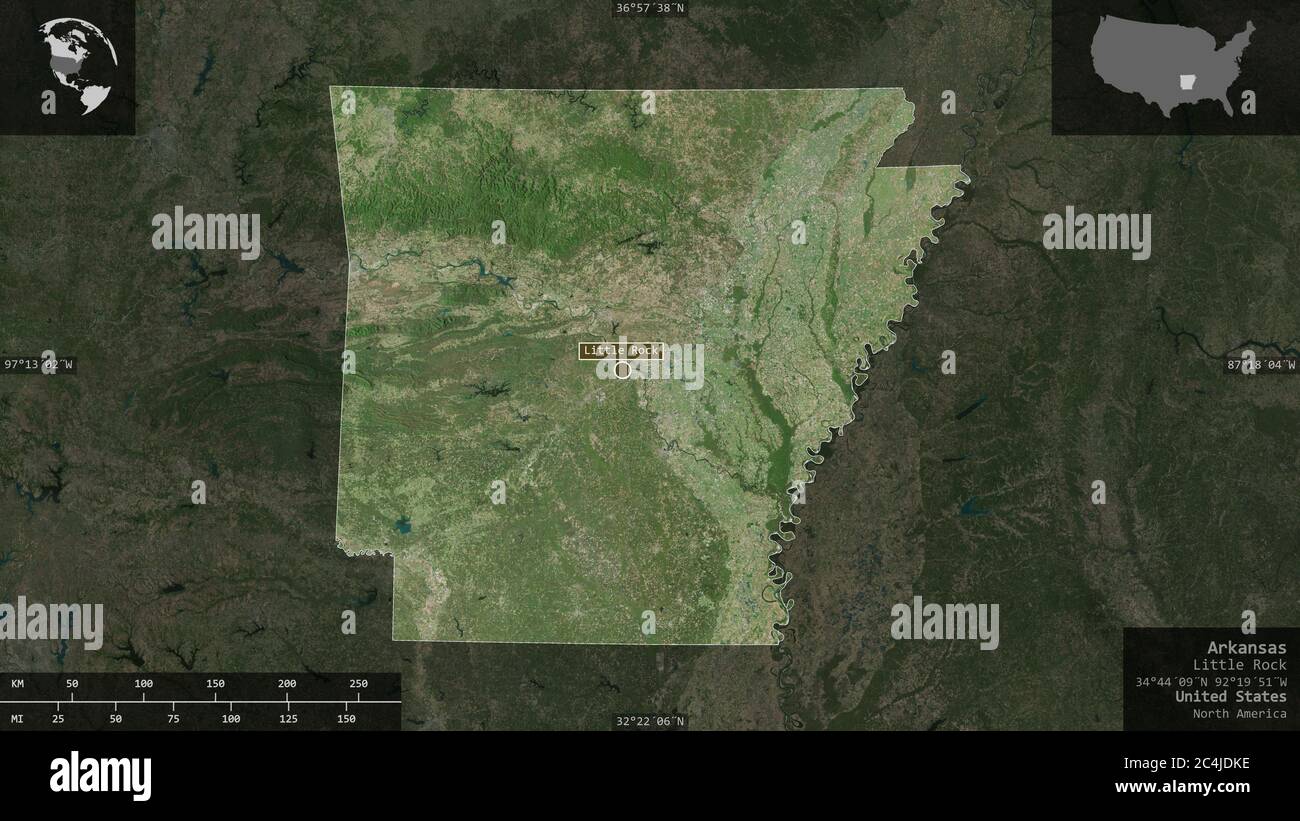 Arkansas, stato degli Stati Uniti. Immagini satellitari. Forma presentata contro la sua area di paese con overlay informativi. Rendering 3D Foto Stock