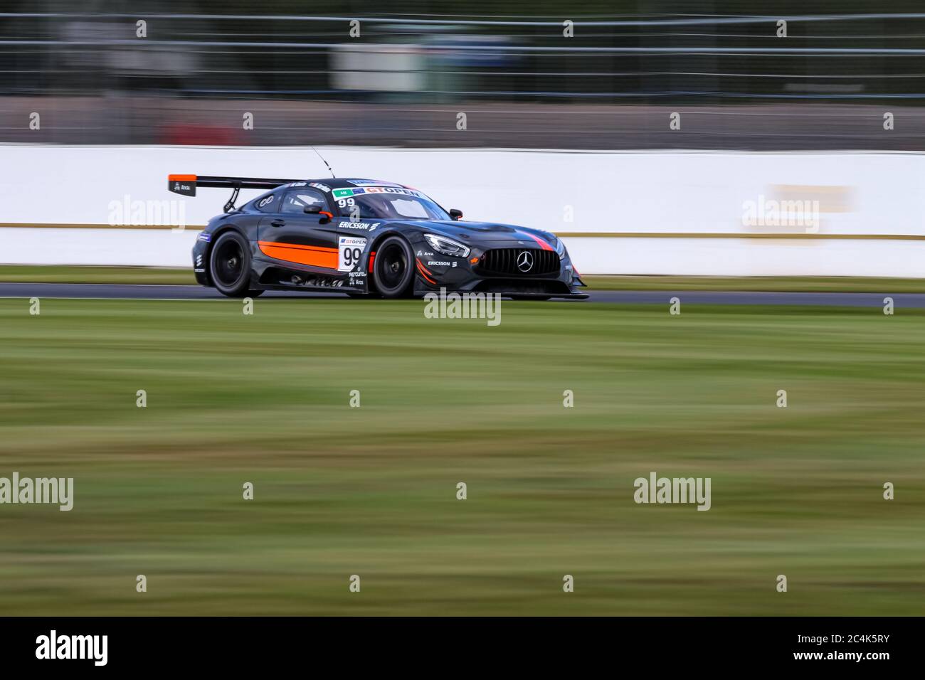 Team Sports e voi, Mercedes AMG GT3. Piloti, Manuel da Costa e Miguel Sardinha. Silverstone International GT Open settembre 2019. Foto Stock