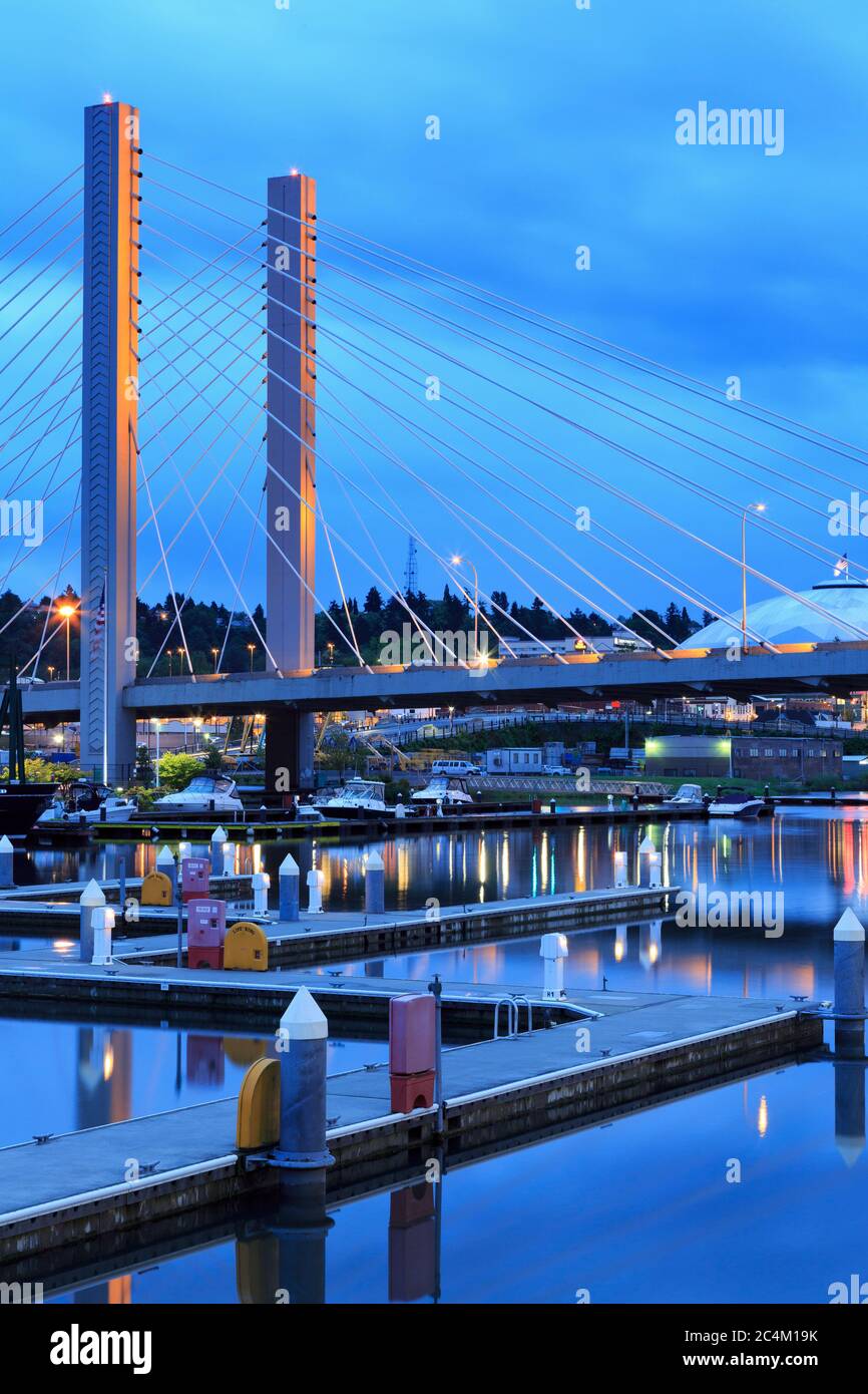 State Route 509 Cable-Stayed Bridge, Thea Foss Waterway, Tacoma, Washington state, USA Foto Stock