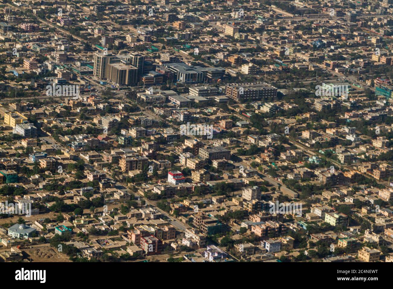 Alti edifici e case a Kabul Afghanistan Foto Stock