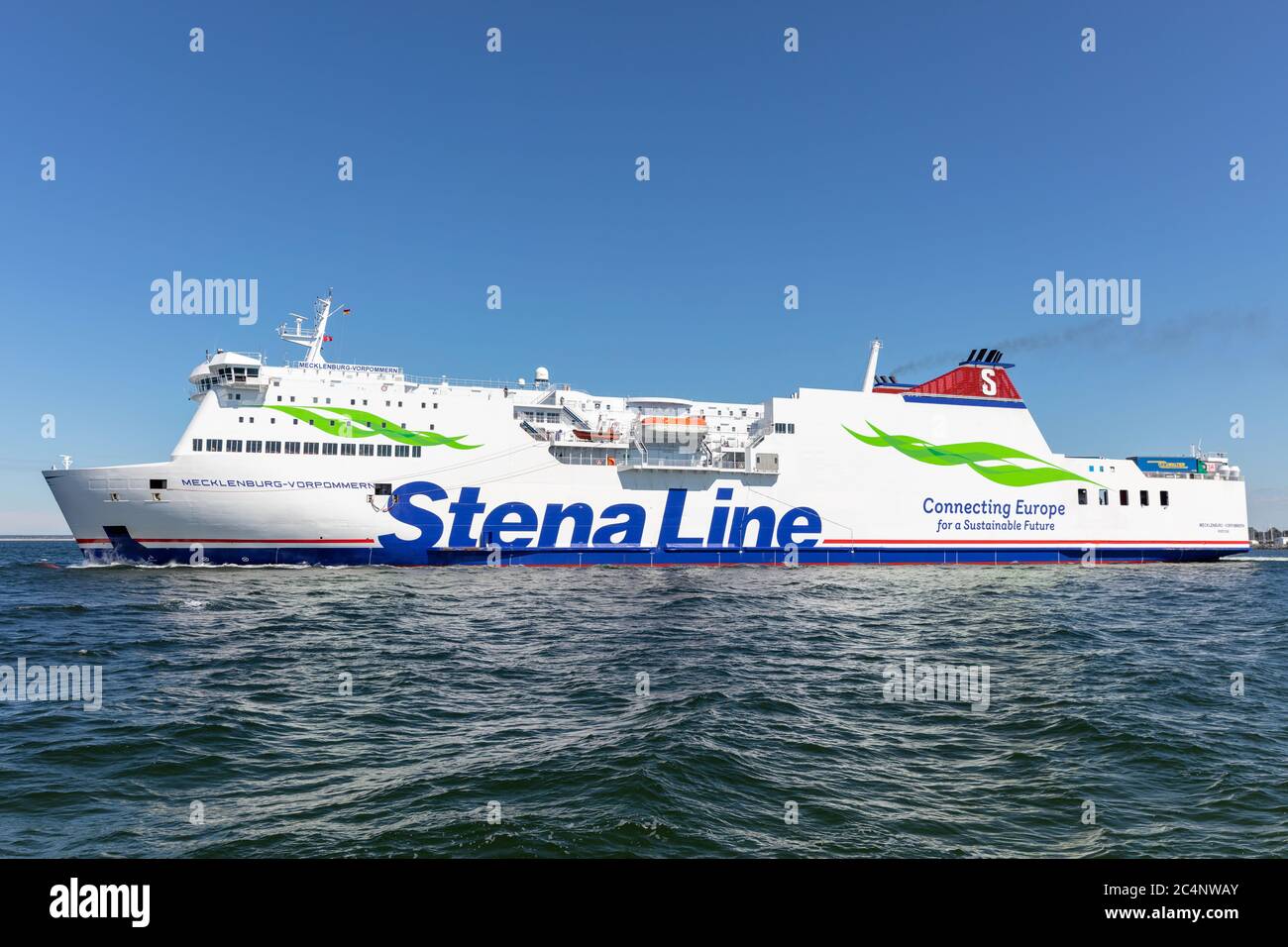 Stena Line traghetto MECLEMBURGO-VORPOMMERN in uscita Rostock. Foto Stock