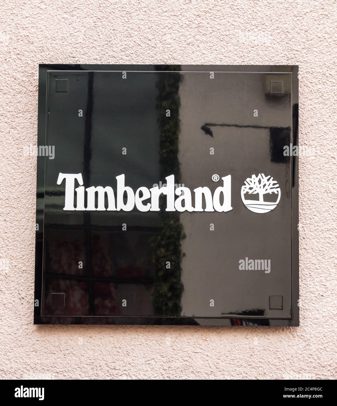 Ingolstadt, Germania : Timberland store. L'azienda, fondata nel 1952, è tra  i più grandi rivenditori di calzature e moda outdoor in tutto il mondo Foto  stock - Alamy