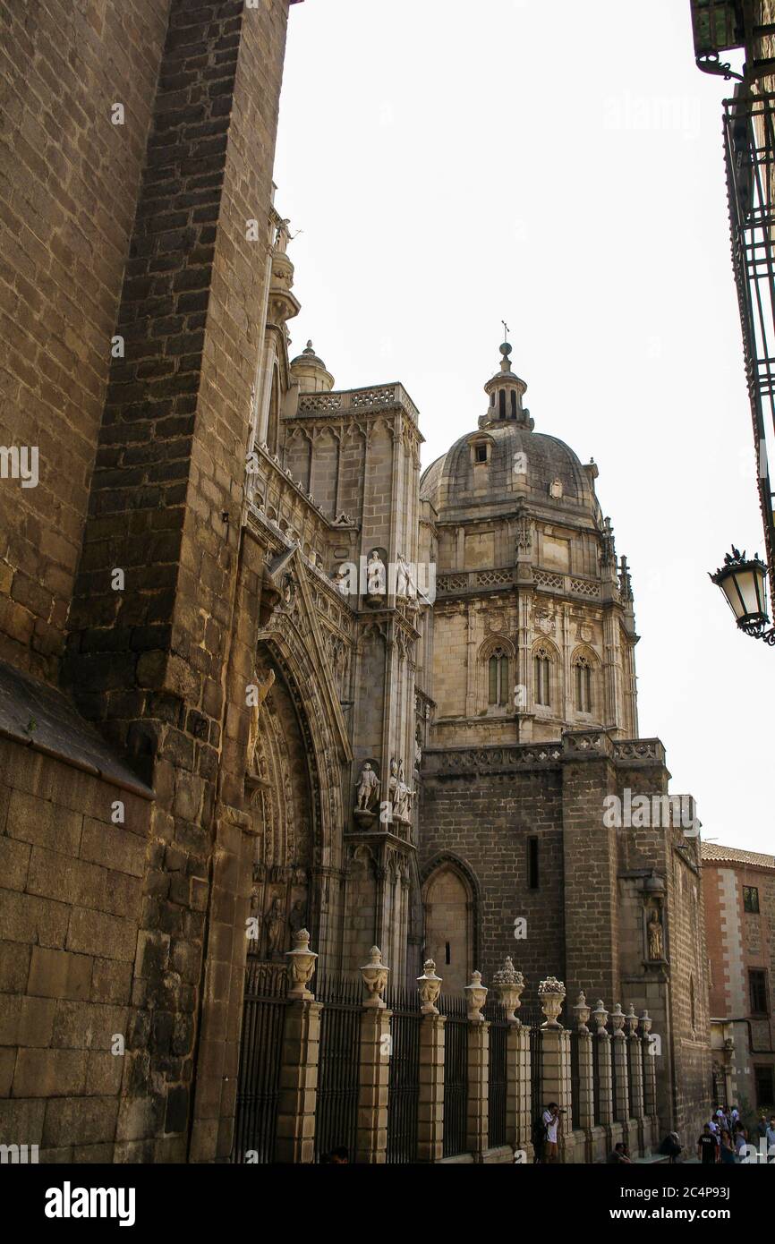 Toledo, Castilla-la Mancha, Spagna, Europa. Cattedrale primaziale di Santa Maria di Toledo (Catedral Primada Santa María de Toledo). Costruito tra il 1226 e il 1493. Foto Stock