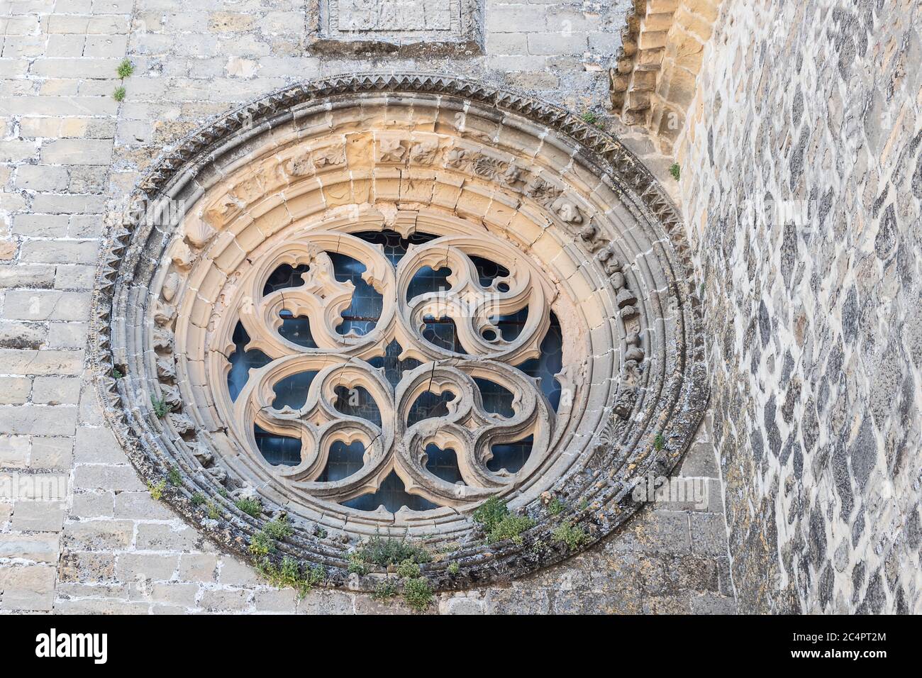 Vetrate della Cattedrale dell'Assunzione della Vergine a Baeza, Piazza Santa Maria, Jaen, Spagna Foto Stock