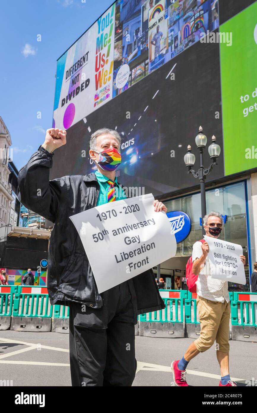 Peter Tatchell celebra il 50° anniversario del fronte di liberazione gay Foto Stock