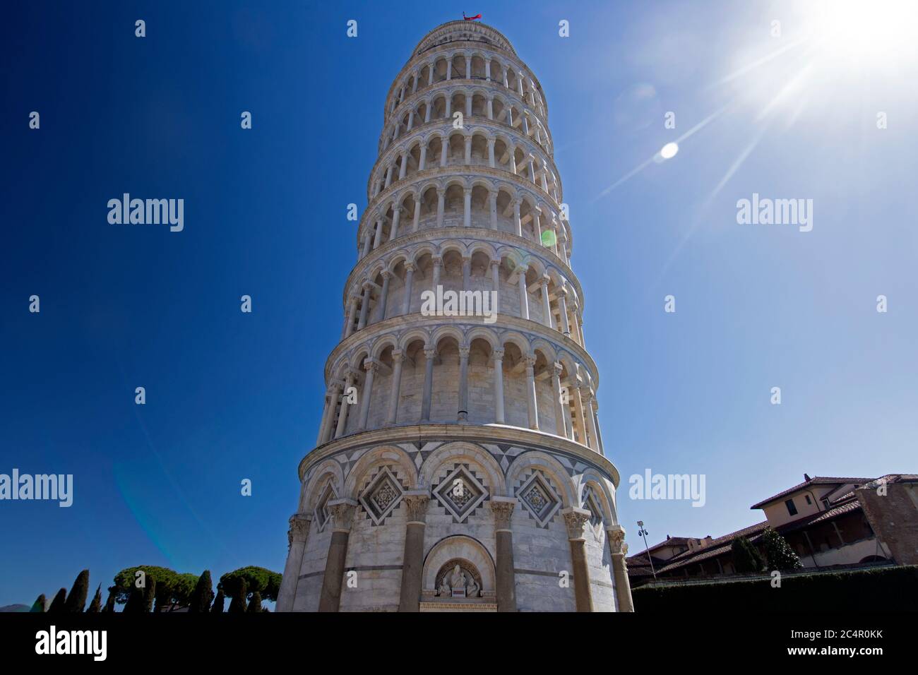 La Torre Pendente di Pisa, il campanile o il campanile della cattedrale di Pisa e sito patrimonio dell'umanità dell'UNESCO, Pisa, Toscana, Italia Foto Stock