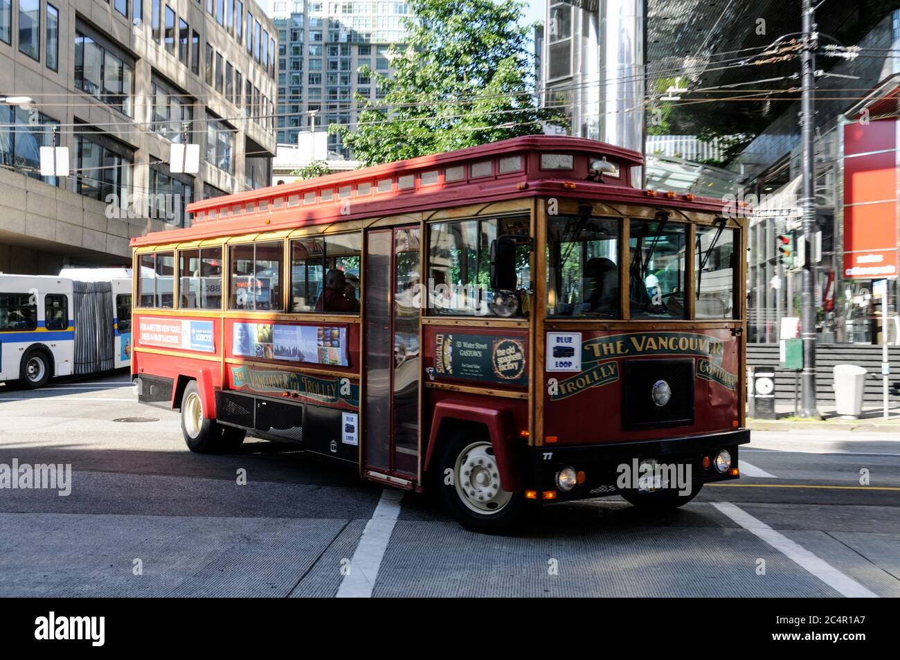 Un autobus turistico di Vancouver in una strada a Vancouver, Canada Foto Stock