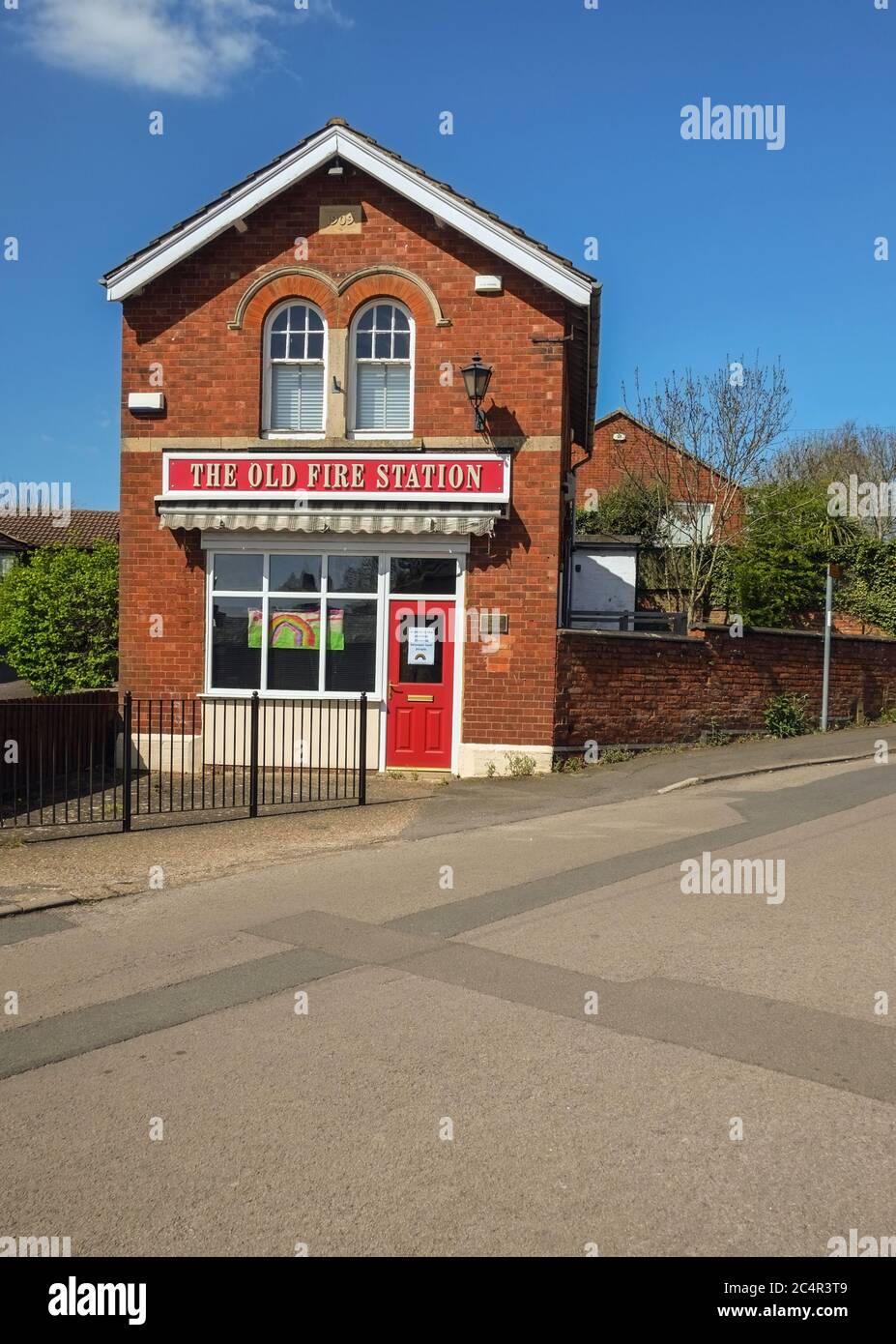La vecchia stazione dei vigili del fuoco nel distretto di Rothwell Kettering Northamptonshire Foto Stock