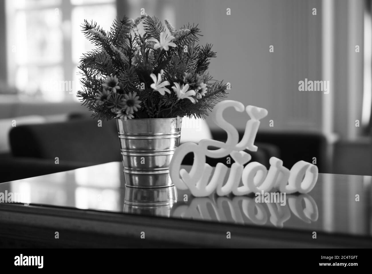 Primo piano di un cartello spagnolo "san Quiero" con una significato dell'accordo di matrimonio Foto Stock