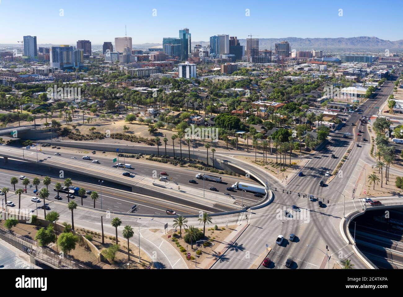 SPUI tipo Interchange lungo l'Interstate 10 nel centro di Phoenix nel quartiere Story, Arizona Foto Stock
