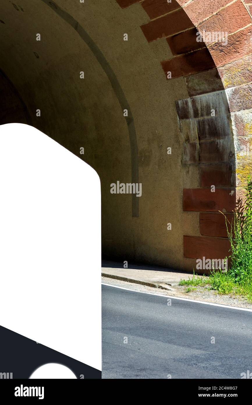 facciata in arenaria di un tunnel ferroviario Foto Stock