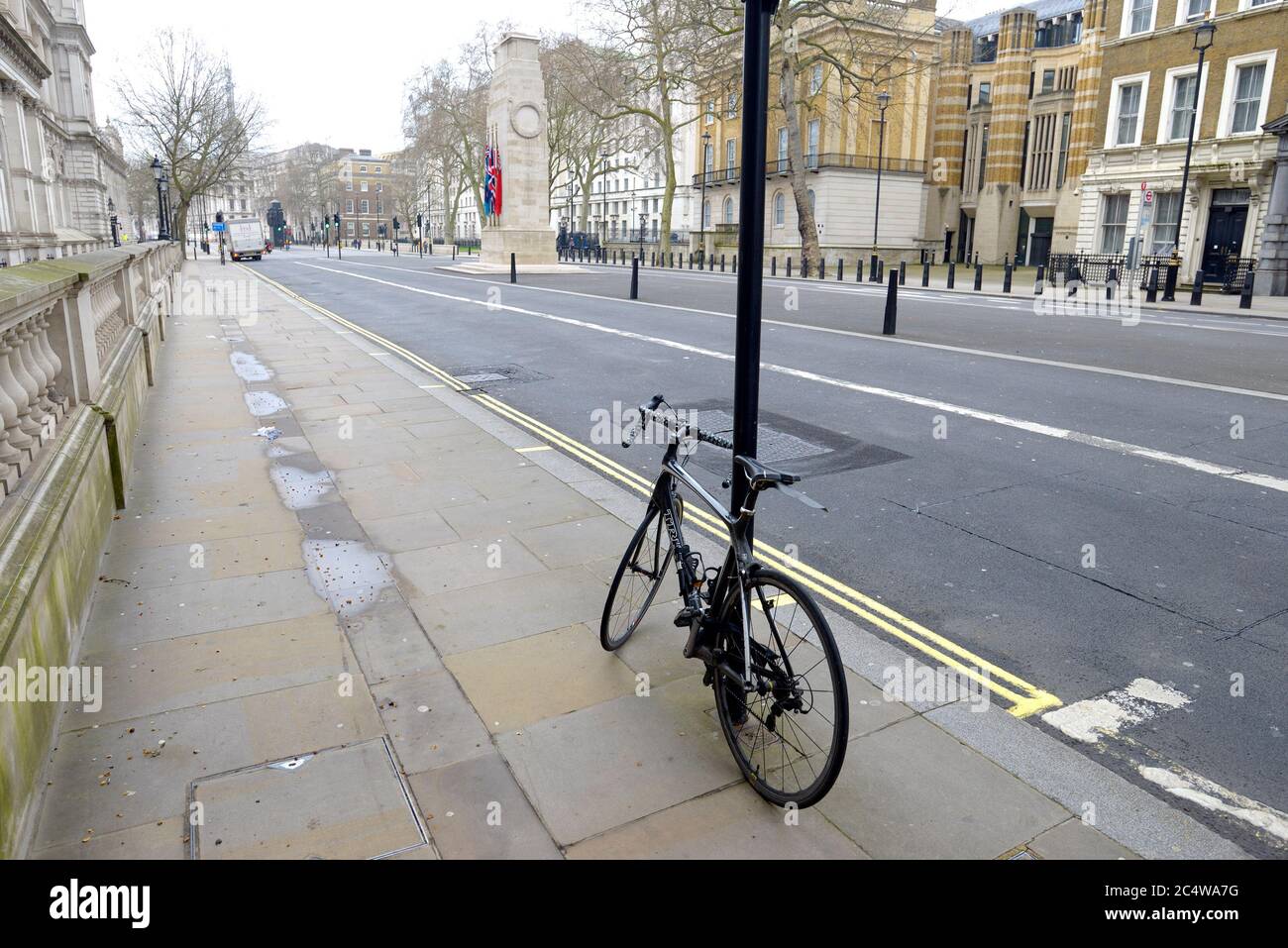 Londra, Inghilterra, Regno Unito. Whitehall, Westminster, all'inizio della crisi del Coronavirus, marzo 2020 Foto Stock