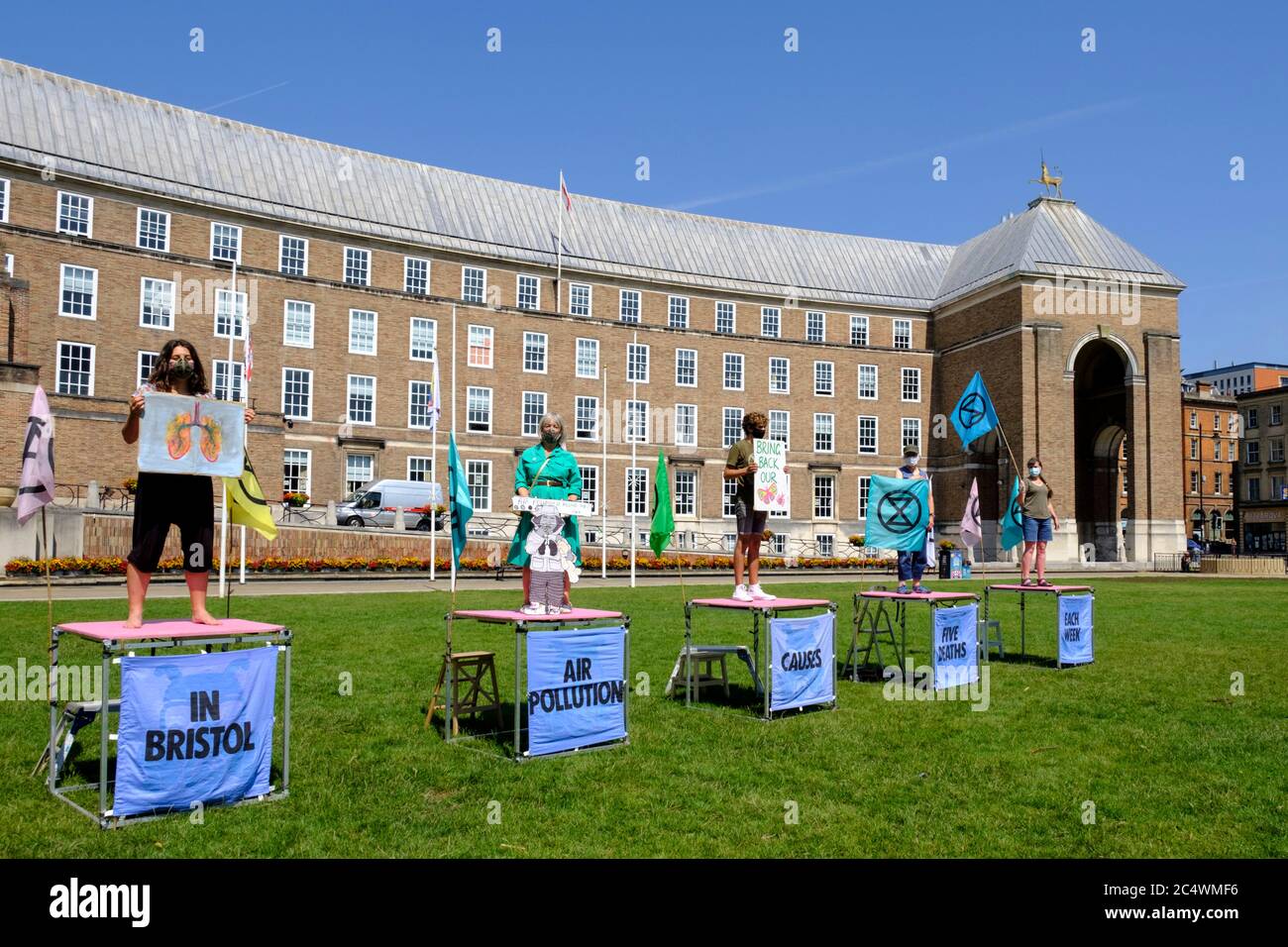 L'estinzione del 2020 giugno Rebellion aria pulita protesta College Green Bristol, Regno Unito Foto Stock