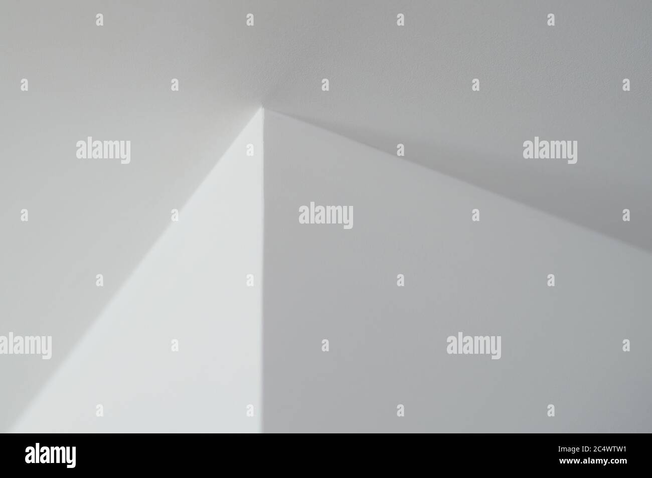 Sfondo geometrico astratto bianco luminoso. Linee e forme quadrate Foto Stock