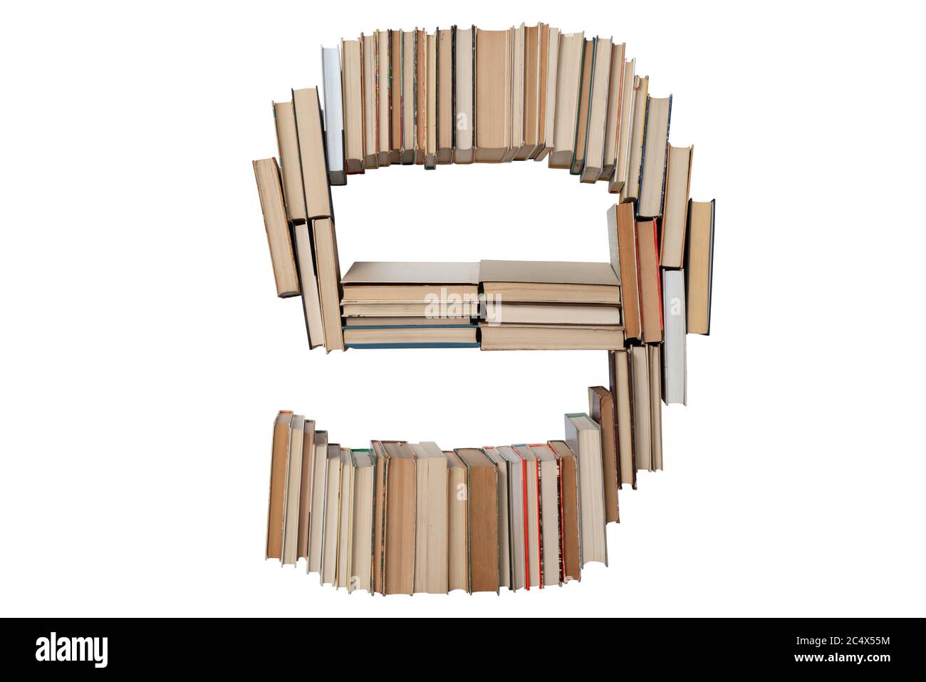Numero - 9 libri isolati su sfondo bianco. Forma di cifra mockup dall'alfabeto. Concetto di istruzione. Nessuno Foto Stock