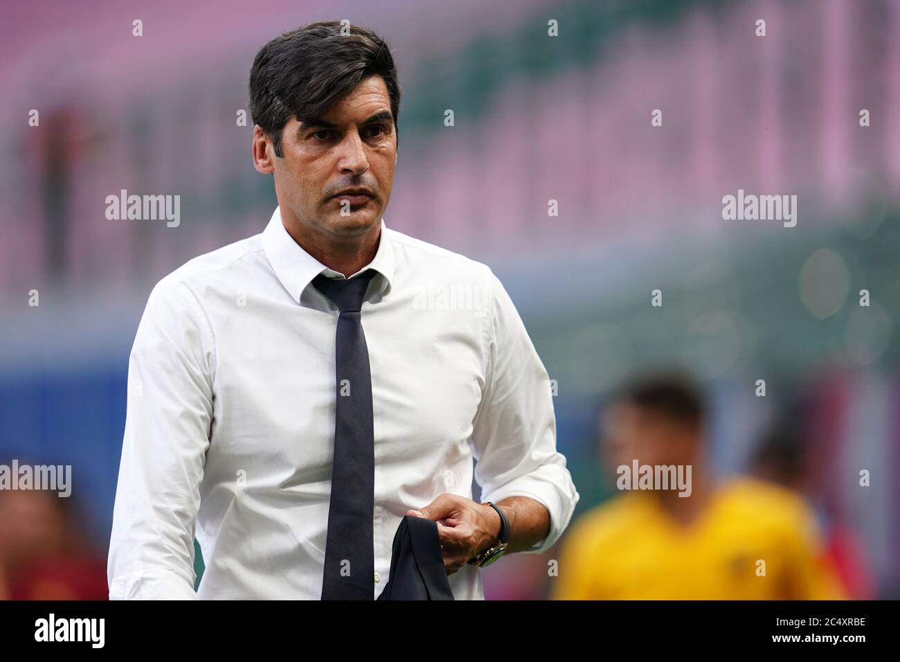 Milano (Italia) 28 giugno 2020. Paulo Fonseca capo allenatore di AS Roma durante la Serie A partita tra AC Milano e AS Roma. Foto Stock