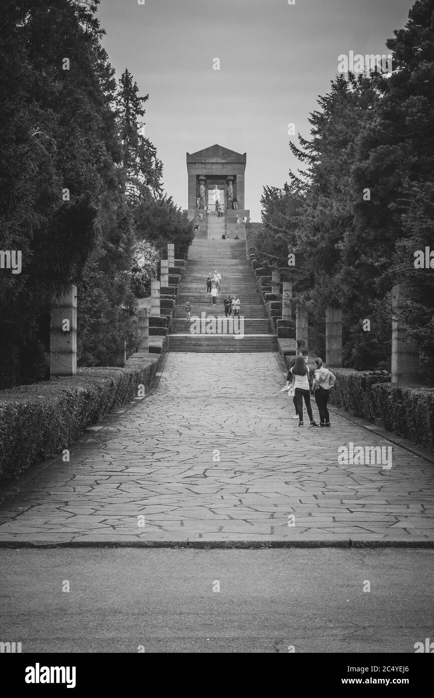 Il Monumento all'eroe sconosciuto (spomenik Neznanomom junaku), Belgrado, Serbia Foto Stock