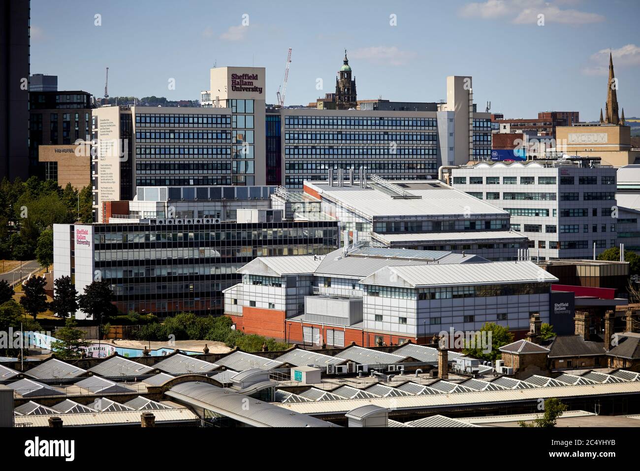 SHEFFIELD, il centro cittadino dello Yorkshire meridionale, con il campus Sheffield Hallam University Buildings Foto Stock