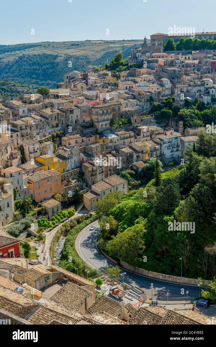 Vista dalla ragusa superiore alla ragusa ibla immagini e fotografie ...