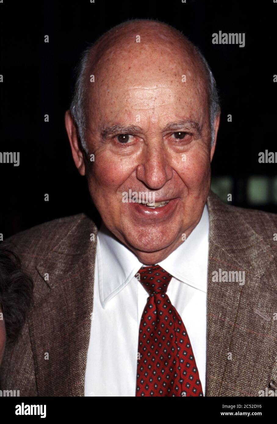 Carl Reiner 'Kiss Me Kate' apertura Shubert Theatre, Los Angeles 24 agosto 2001 © Joseph Marzullo/MediaPunch Foto Stock