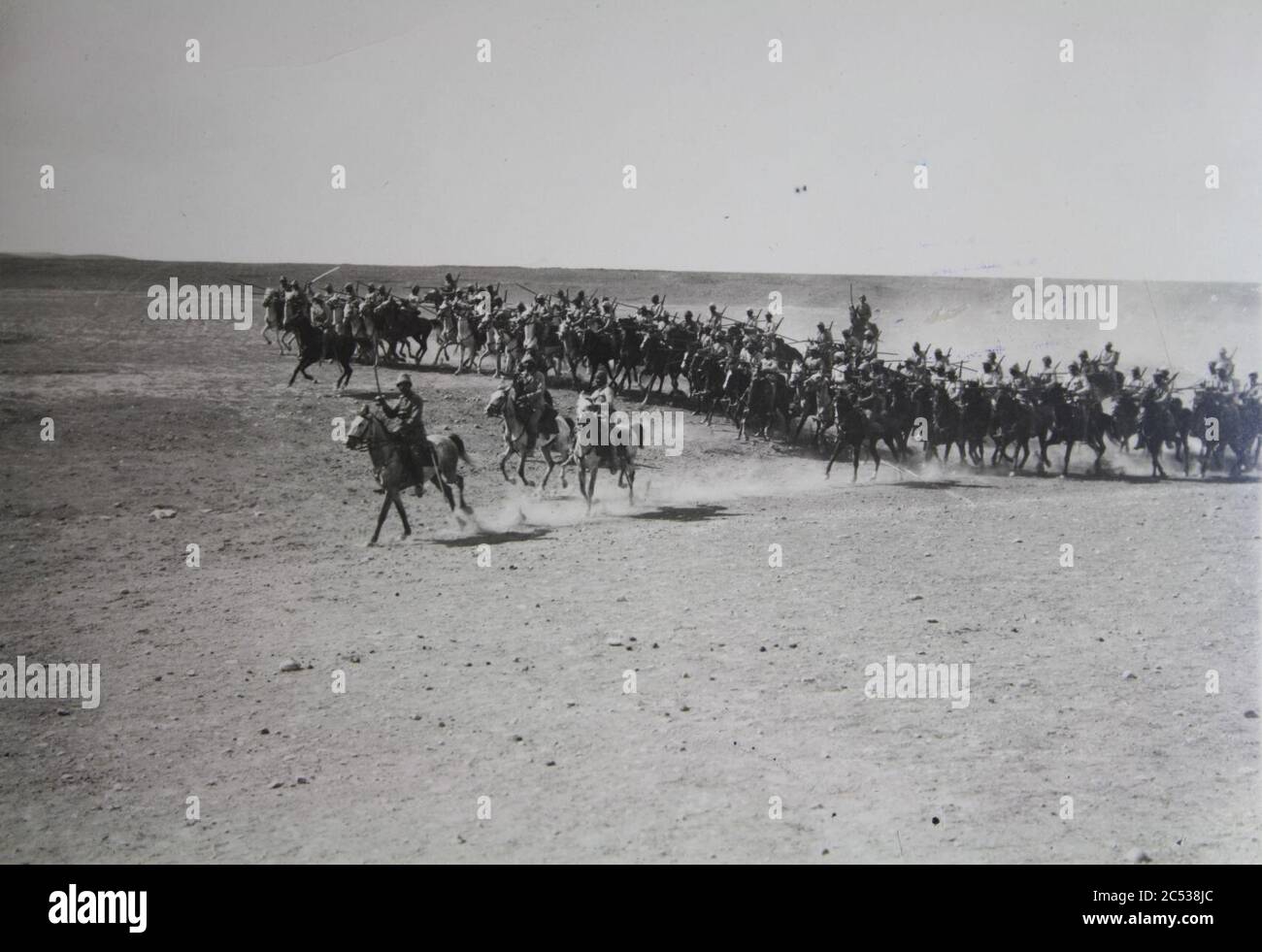 Israele nella prima guerra mondiale - unità di cavalleria ottomana durante la prima guerra mondiale assalto frontale H OP 036. Foto Stock