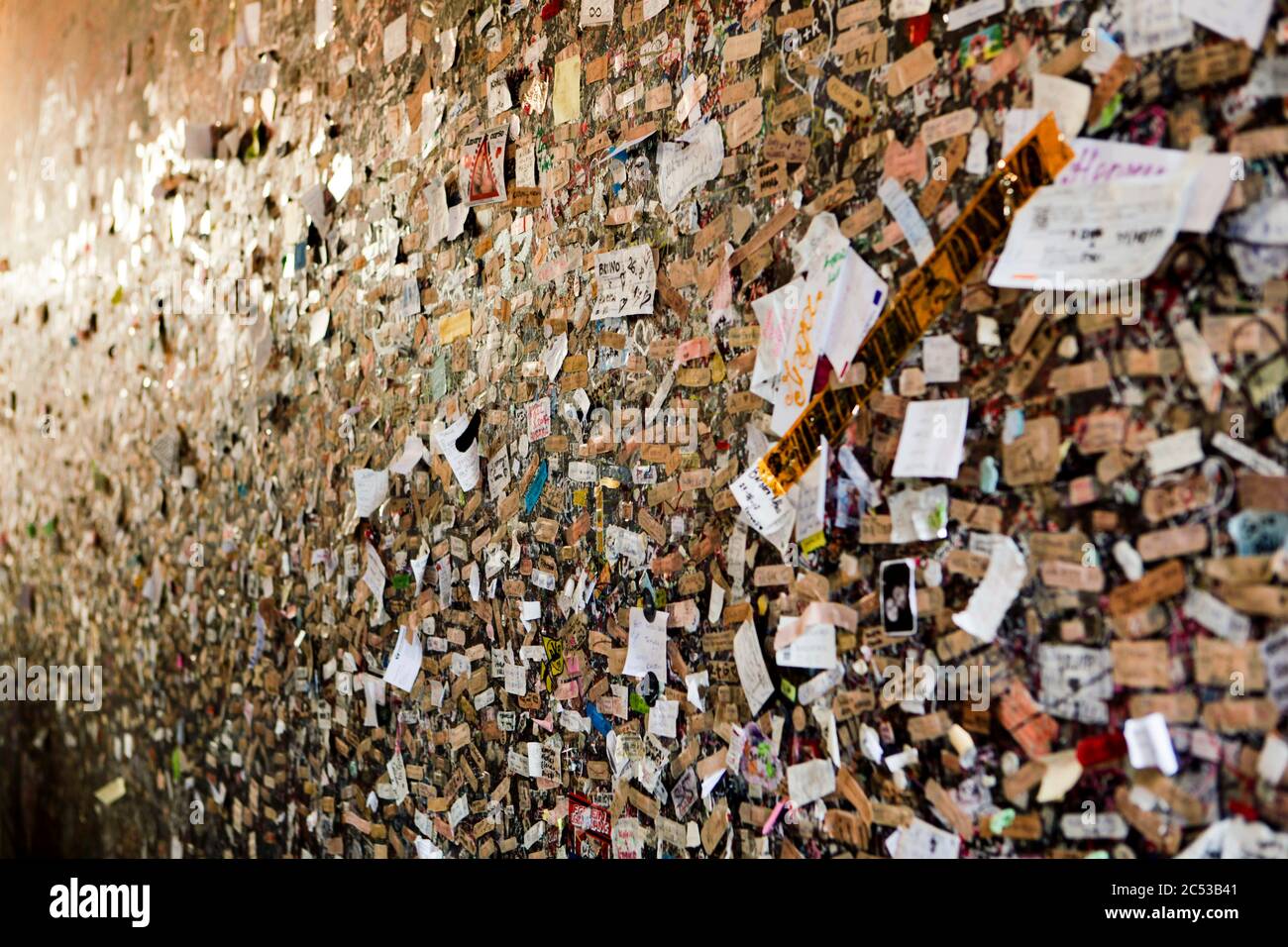 Italia, Verona, nota d'amore sulla parete di Romeo e Giulietta Foto Stock