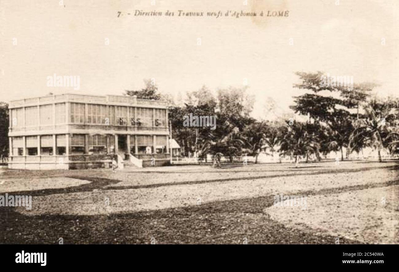 Immeuble de la direzione des Travaux neufs Lomé. Foto Stock