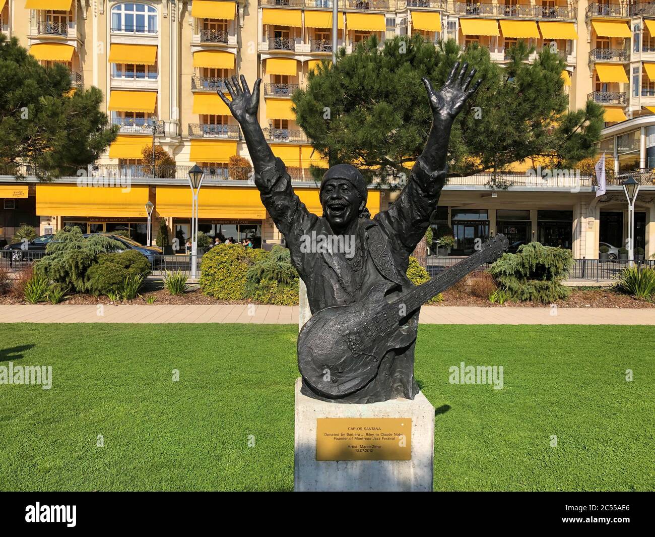 Statua di Carlos Santana in un parco a Montreux Svizzera Foto Stock