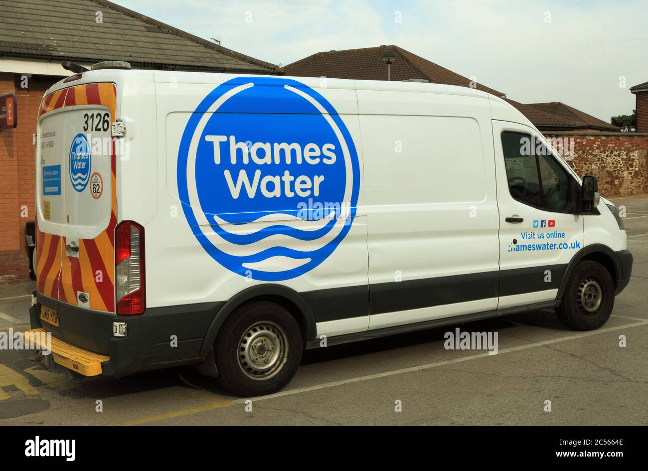 Thames Water, società, van, veicolo, Inghilterra, Regno Unito, società di acqua, furgoni, veicoli Foto Stock